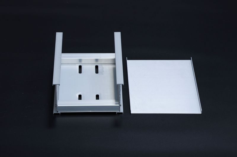 铝合金单帮托盘式桥架